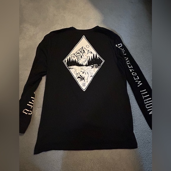 north western long sleeve - Picture 2 of 2